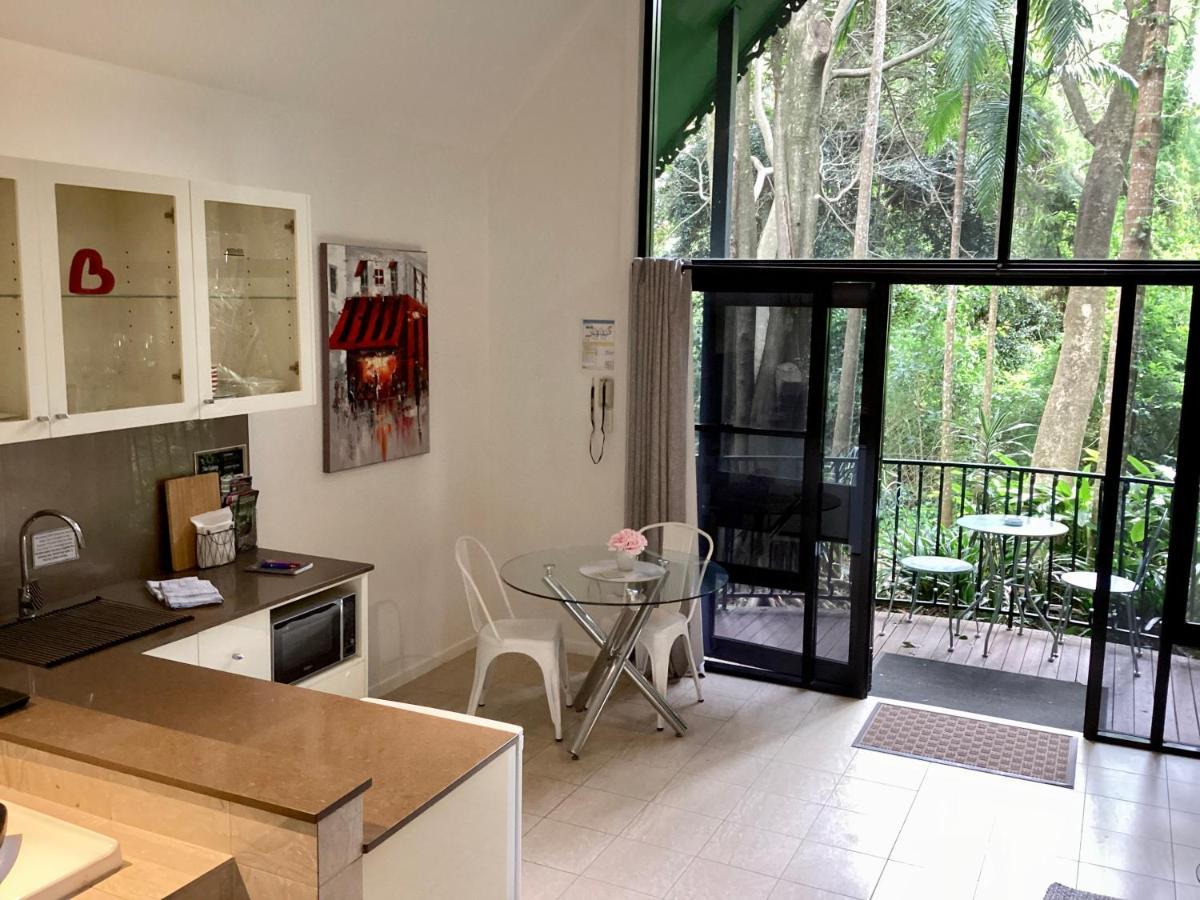 Chalet On Gallery Walk - King Bed, Spa, Fireplace, Wifi & Netflix, Linger A While Mount Tamborine Εξωτερικό φωτογραφία