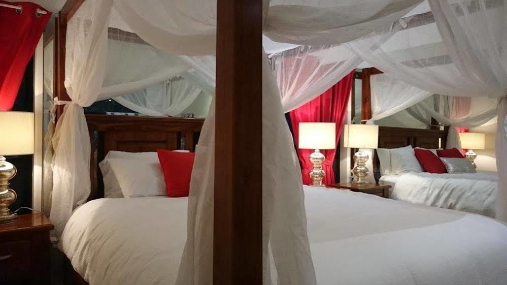 Chalet On Gallery Walk - King Bed, Spa, Fireplace, Wifi & Netflix, Linger A While Mount Tamborine Εξωτερικό φωτογραφία